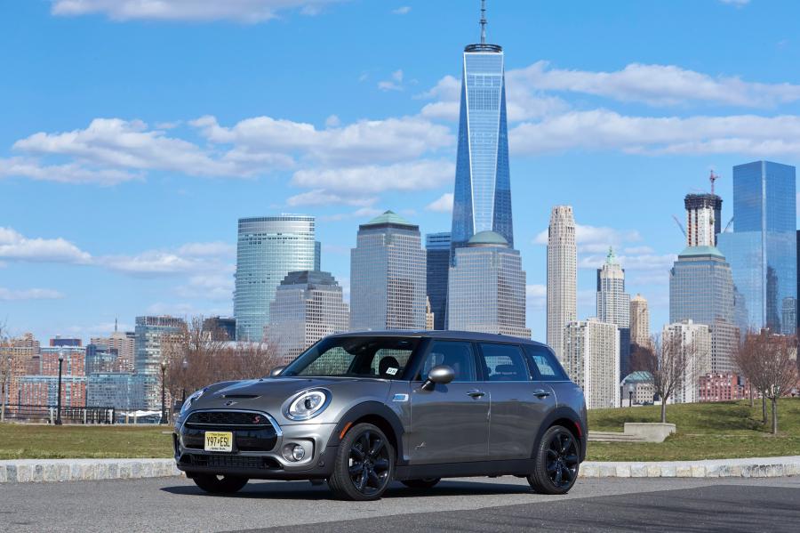  Mini Cooper S Clubman ALL4 2016 года  (US) (фото 18 из 20)